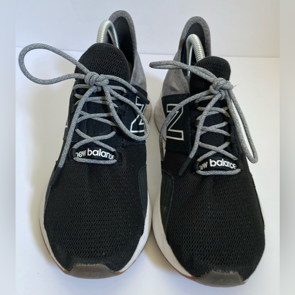 *New Balance Fresh Foam Roav Black & Gray Lace Up Size 11 Running Sneakers #SR
